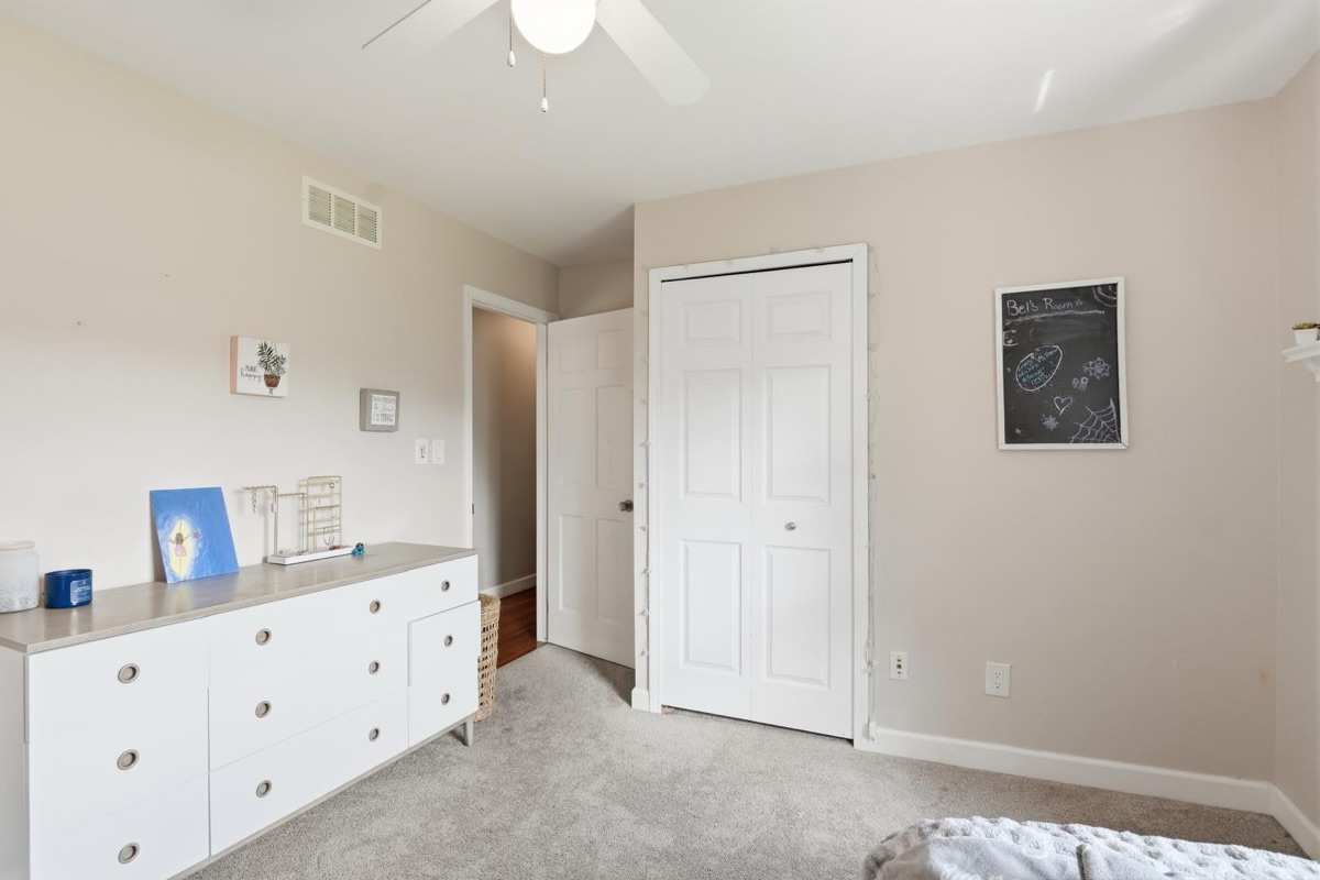 Listing photo 36 — Livonia, MI