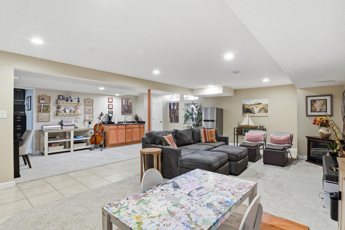 Listing photo 46 — Livonia, MI