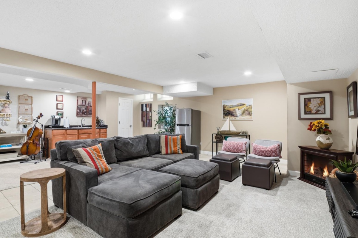 Listing photo 48 — Livonia, MI