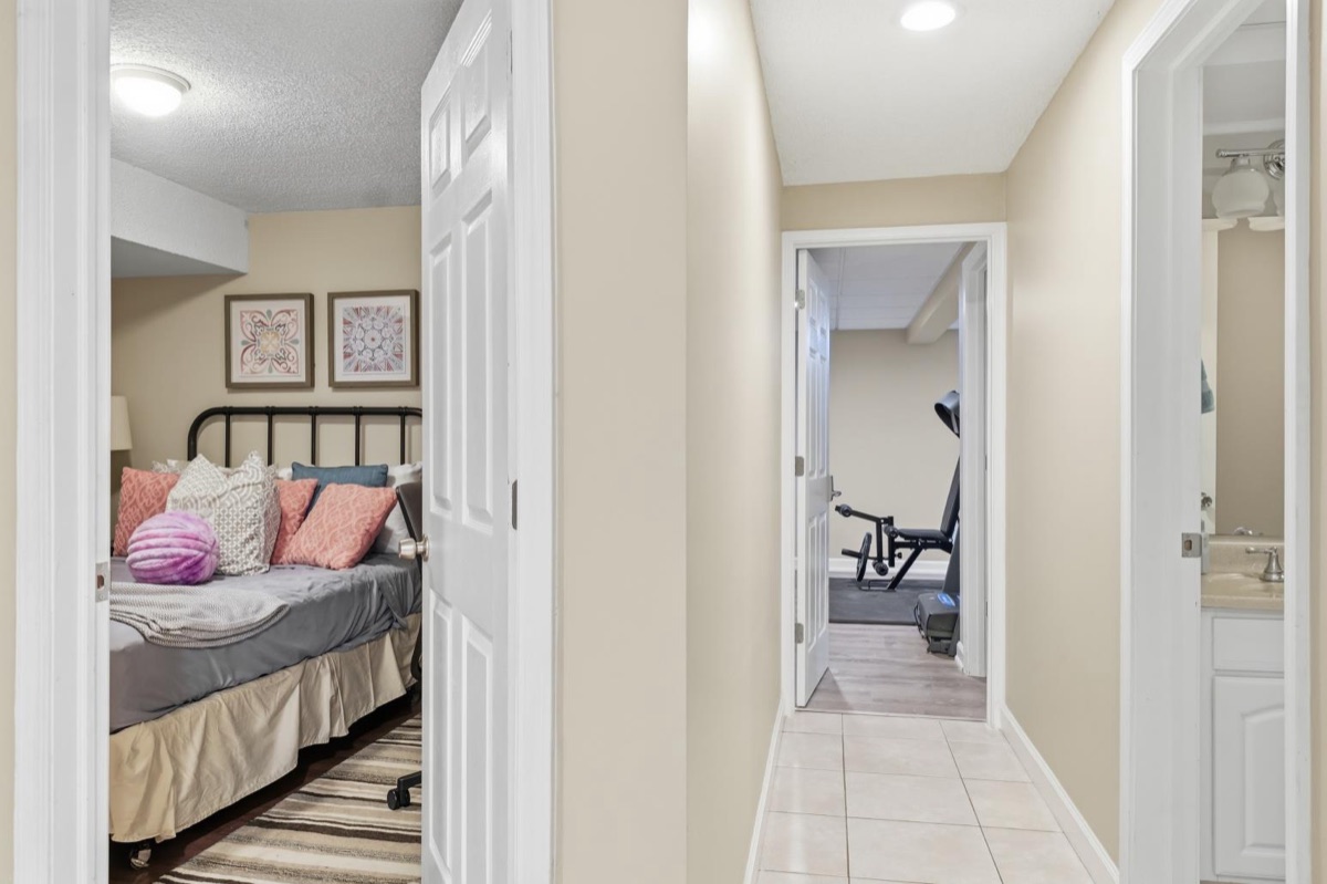 Listing photo 53 — Livonia, MI