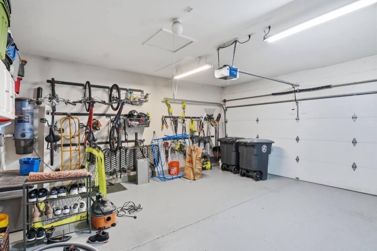 Listing photo 63 — Livonia, MI