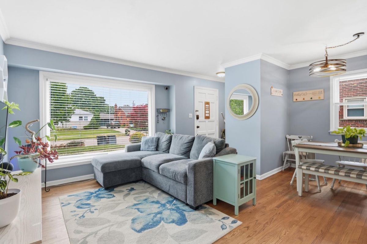 Listing photo 9 — Livonia, MI