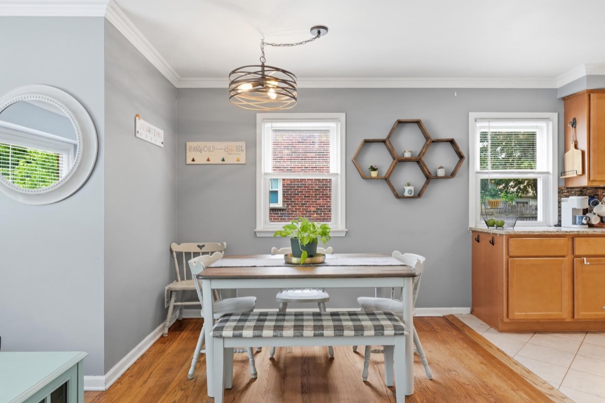 Listing photo 11 — Livonia, MI