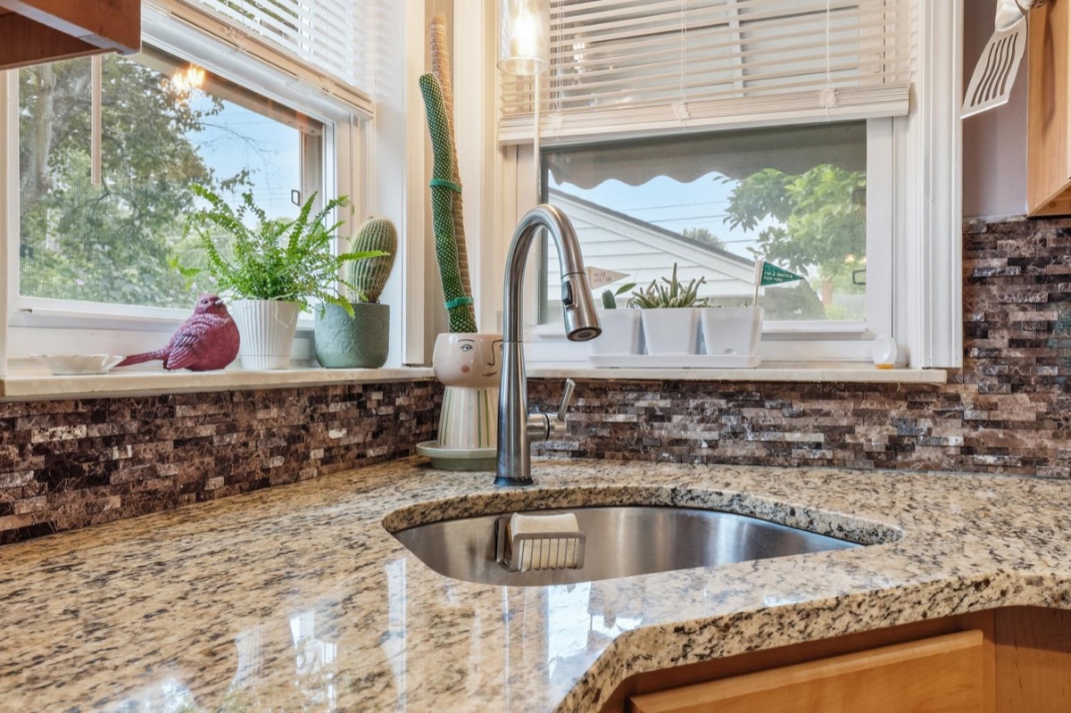 Listing photo 18 — Livonia, MI