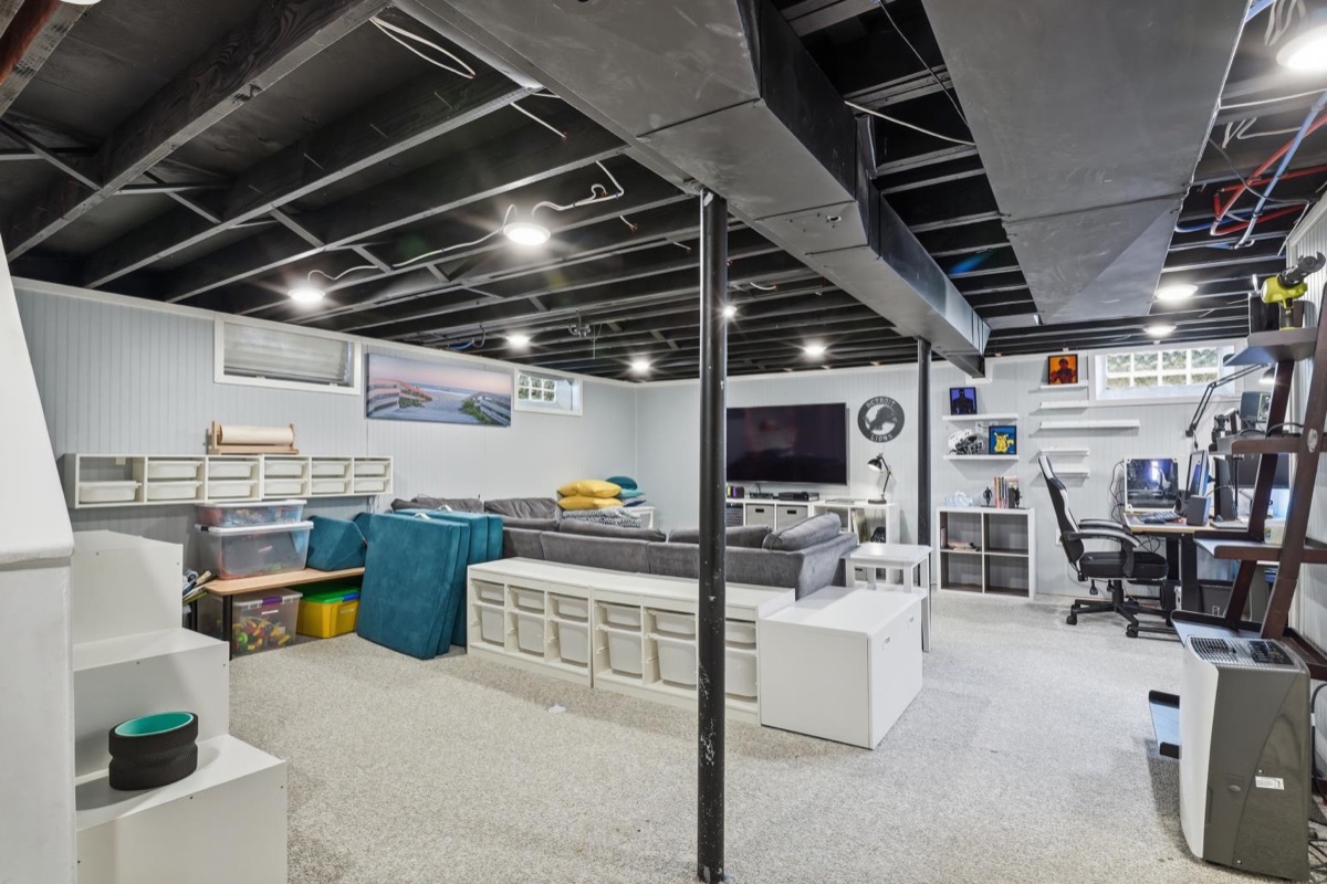 Listing photo 29 — Livonia, MI