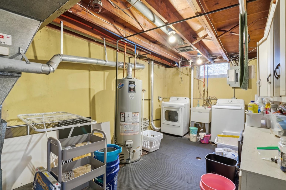 Listing photo 38 — Livonia, MI