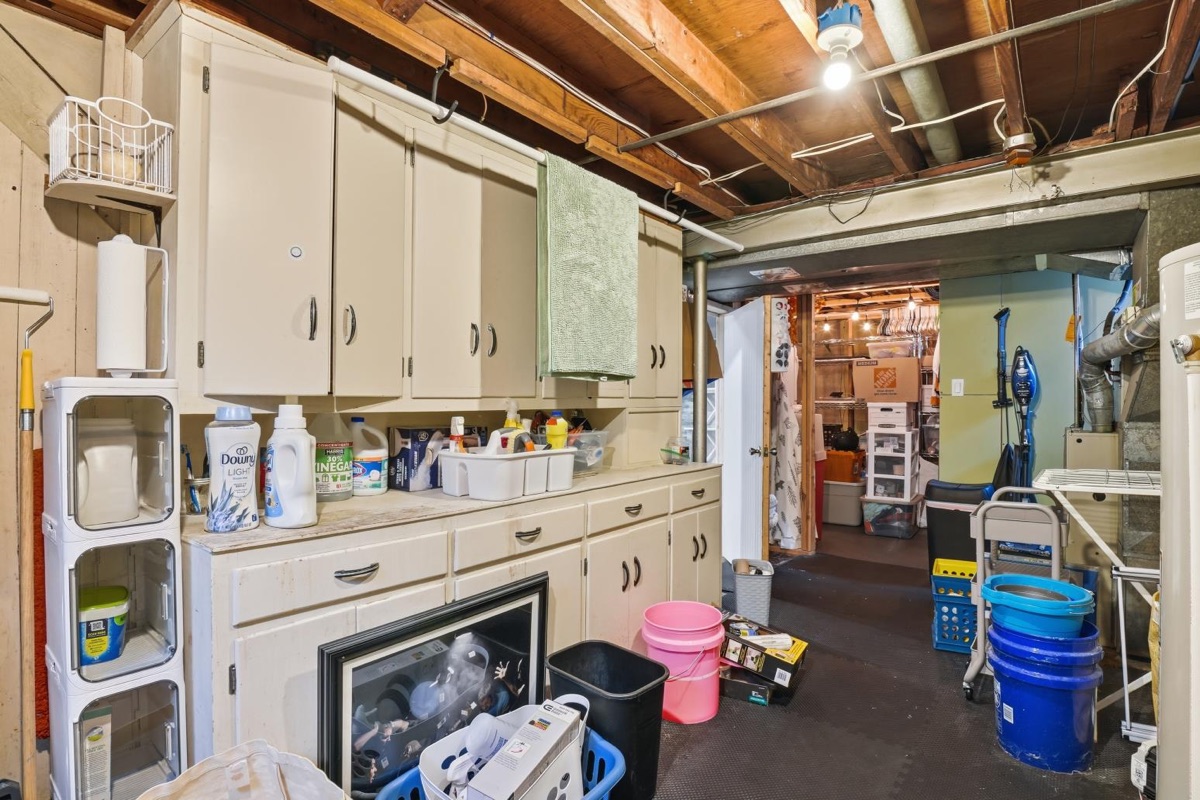 Listing photo 39 — Livonia, MI