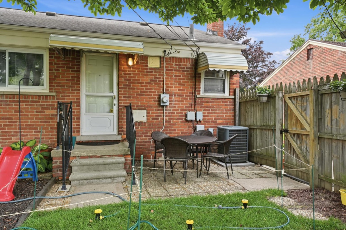 Listing photo 40 — Livonia, MI