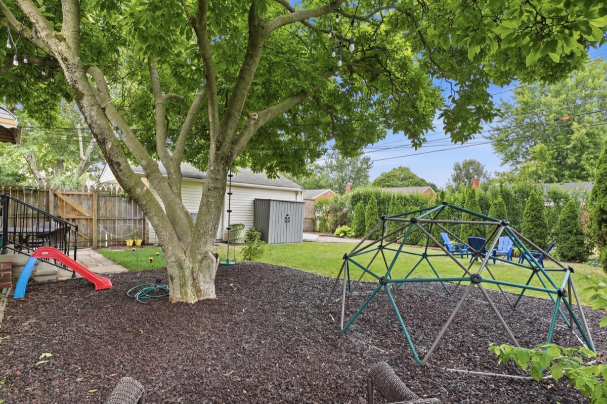 Listing photo 43 — Livonia, MI