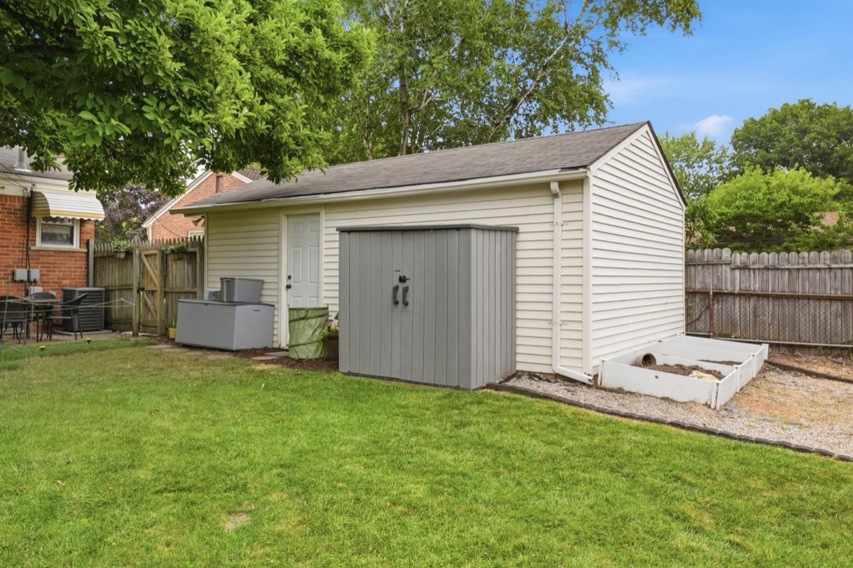 Listing photo 45 — Livonia, MI