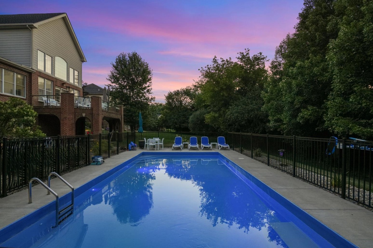 Twilight photo — Northville, MI
