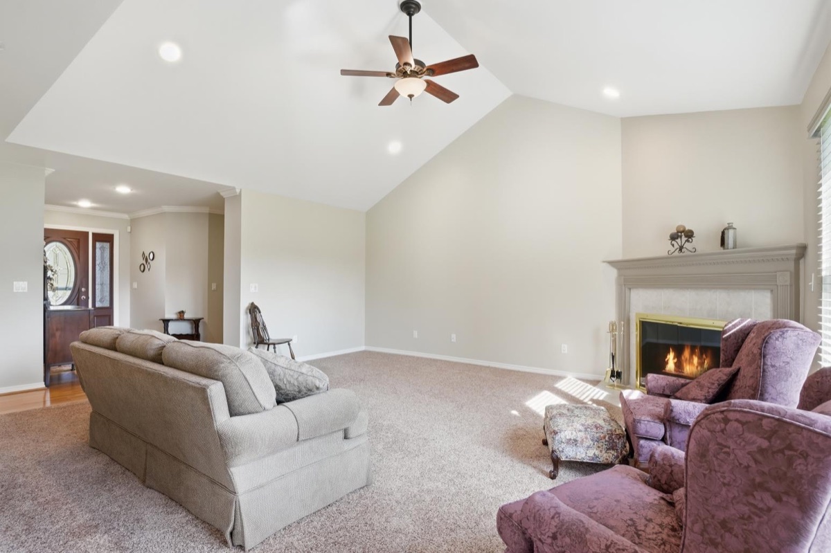Listing photo 9 — South Lyon, MI