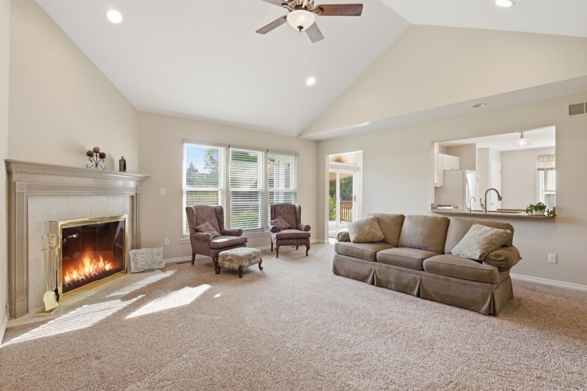 Listing photo 10 — South Lyon, MI