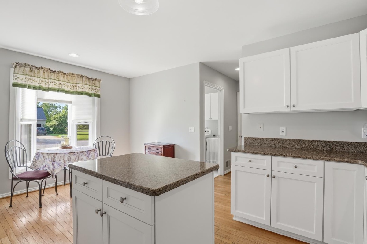 Listing photo 15 — South Lyon, MI