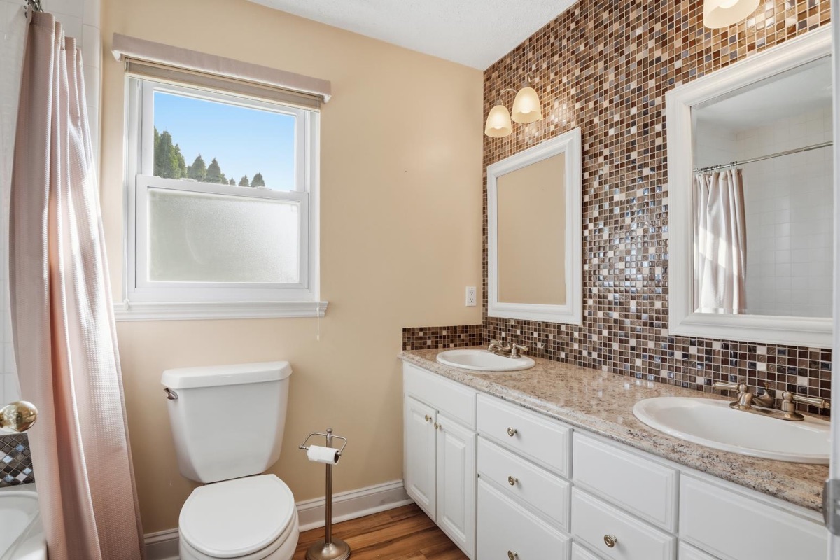 Listing photo 34 — South Lyon, MI
