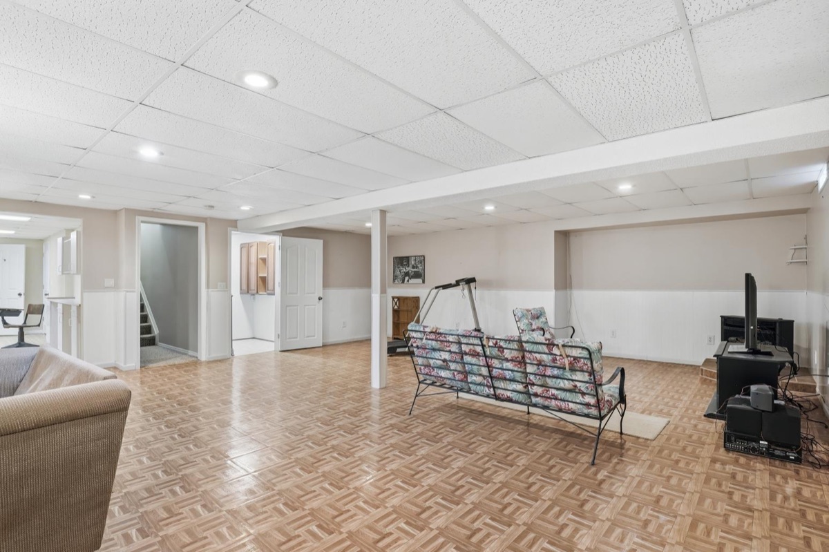 Listing photo 41 — South Lyon, MI
