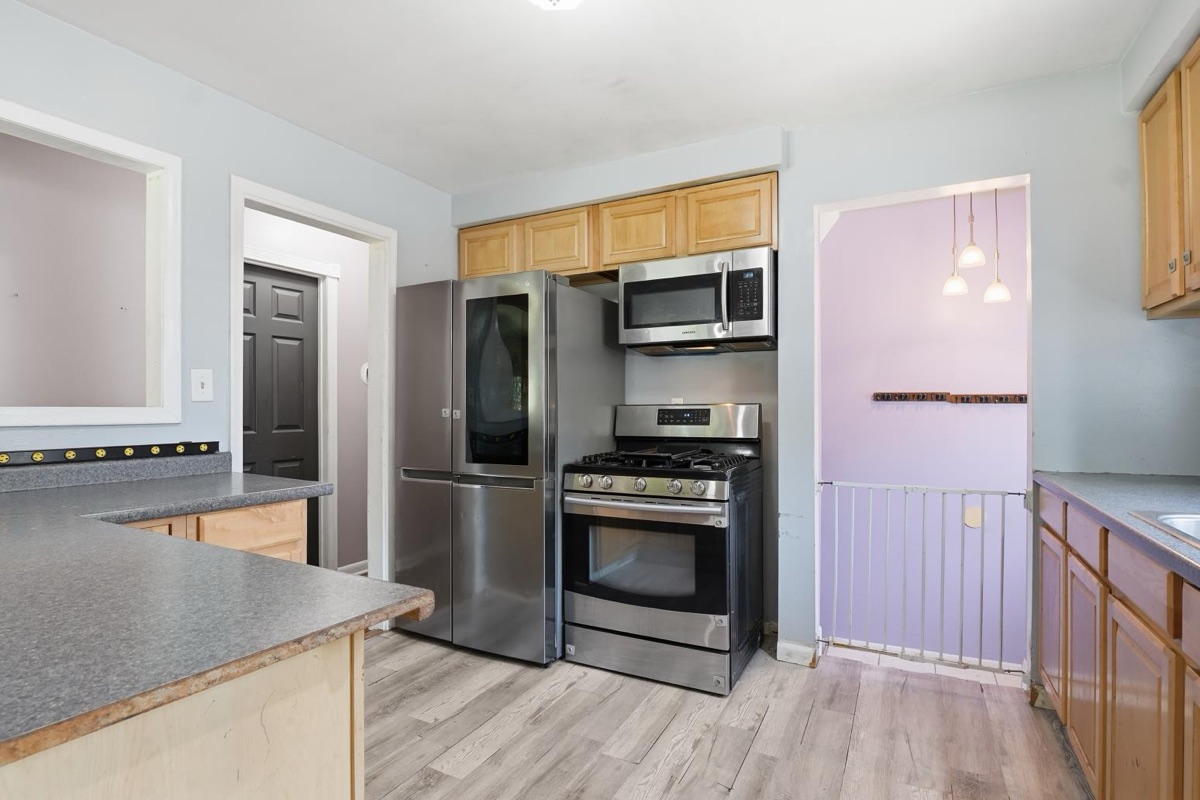 Listing photo 13 — Taylor, MI