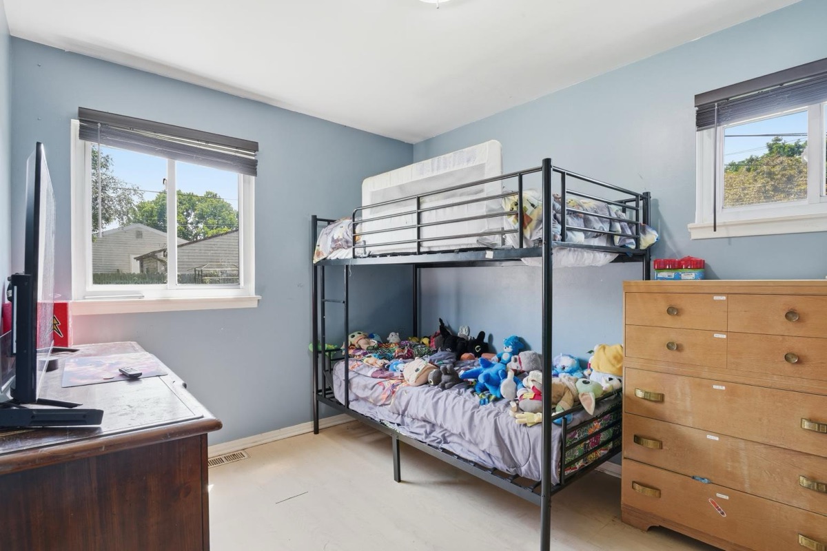 Listing photo 21 — Taylor, MI