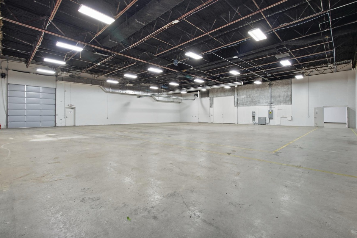Listing photo 25 — Troy, MI