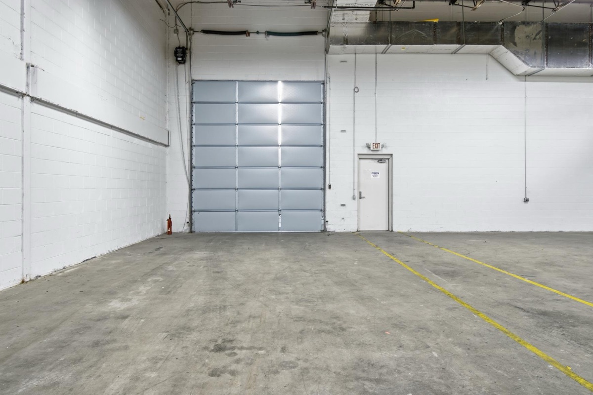Listing photo 27 — Troy, MI