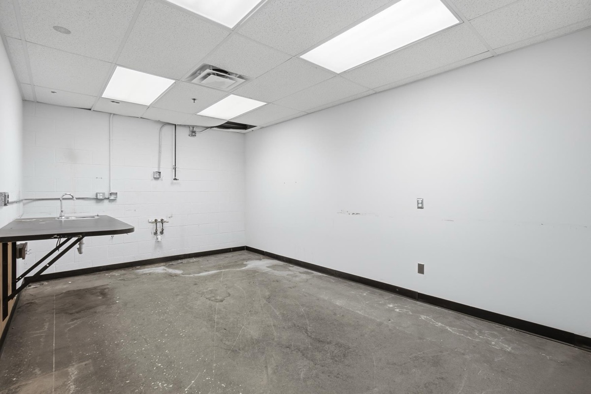 Listing photo 31 — Troy, MI