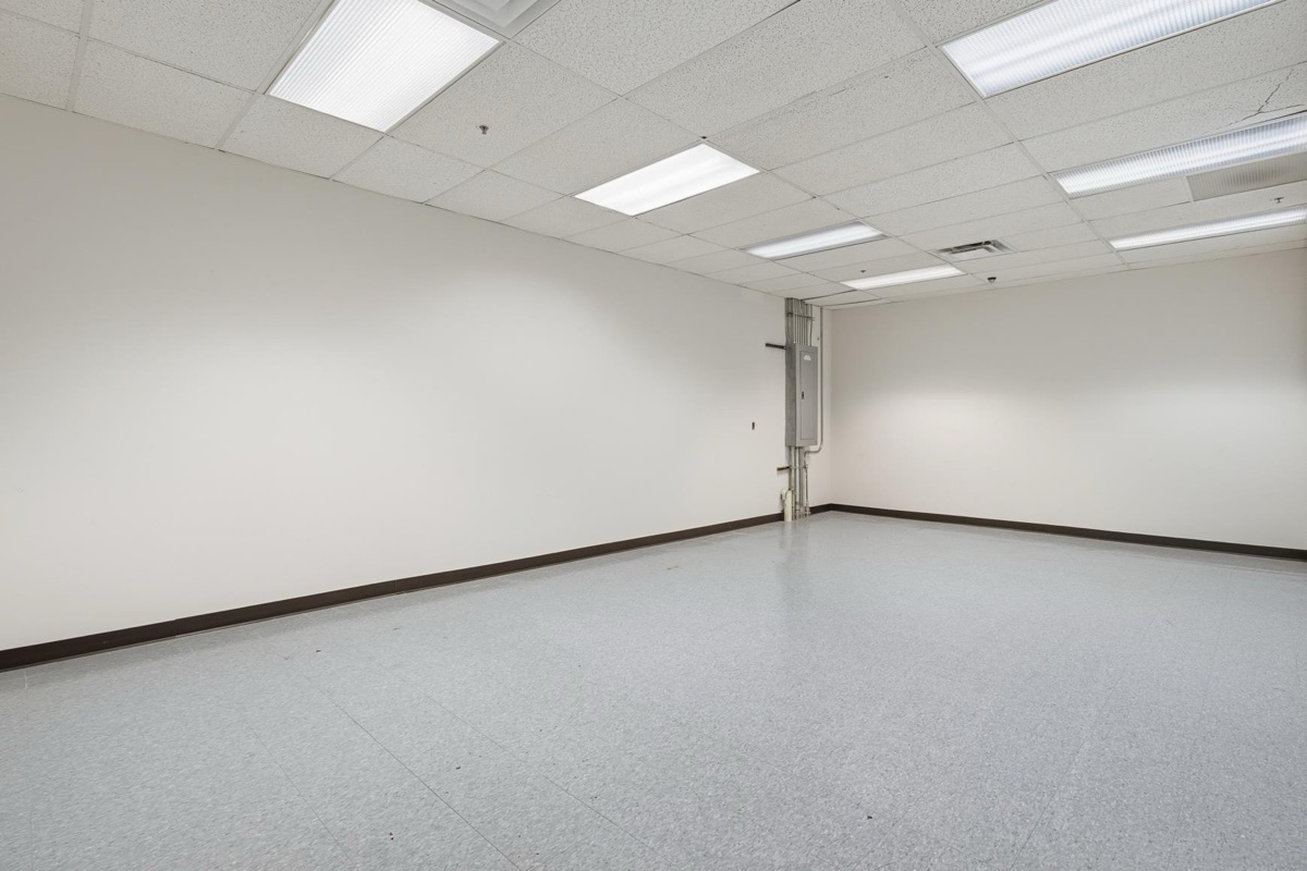 Listing photo 45 — Troy, MI