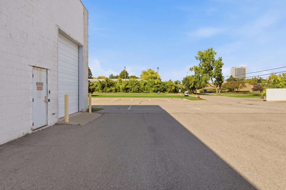 Listing photo 67 — Troy, MI