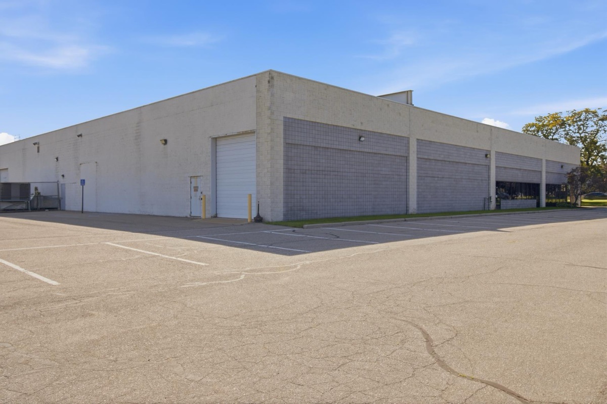 Listing photo 70 — Troy, MI