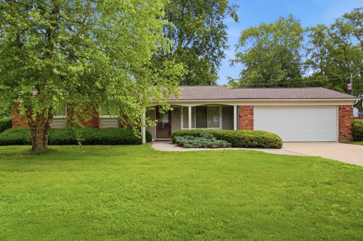 Listing photo 3 — Waterford Township, MI