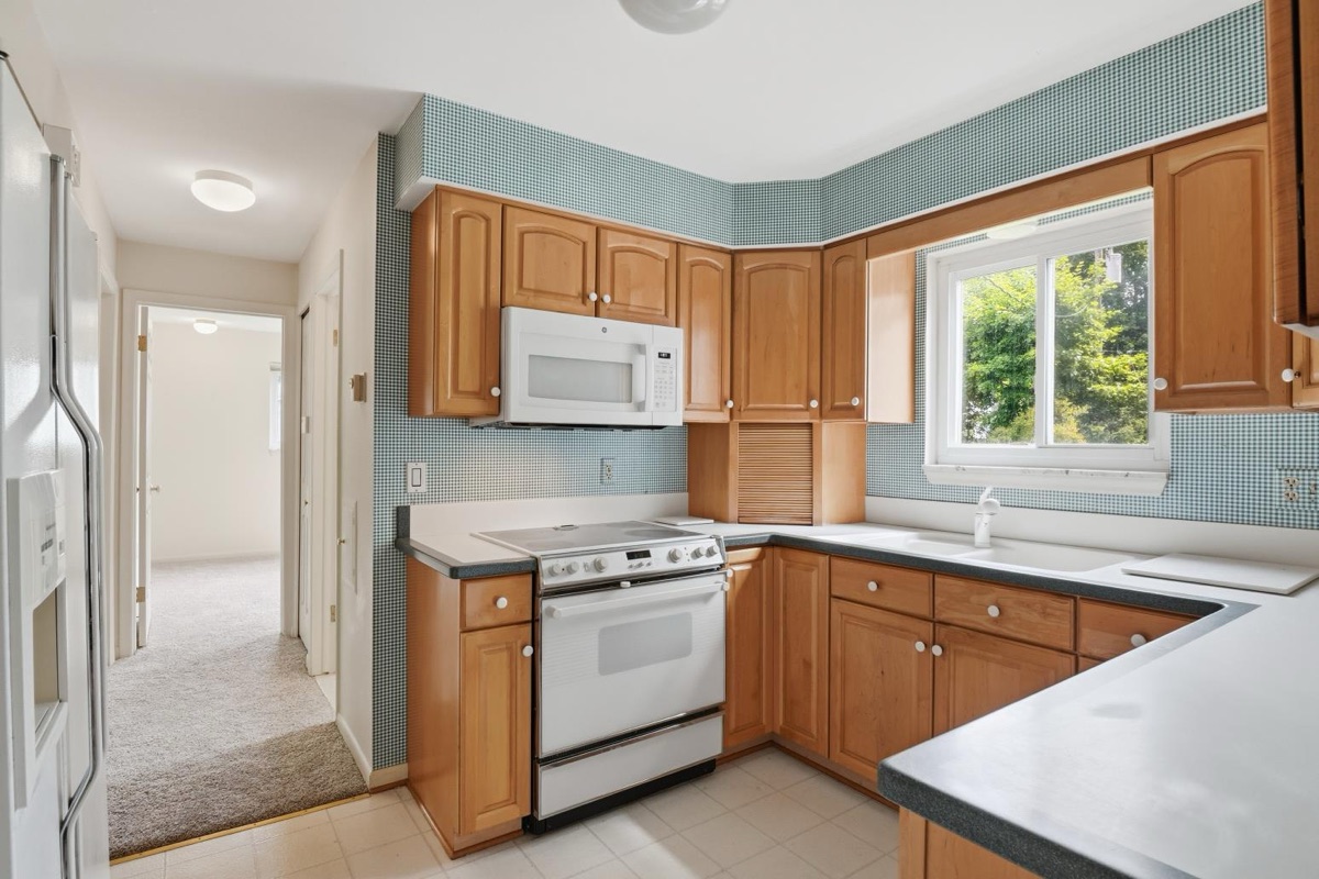 Listing photo 19 — Waterford Township, MI