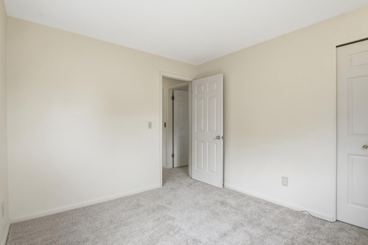 Listing photo 32 — Waterford Township, MI