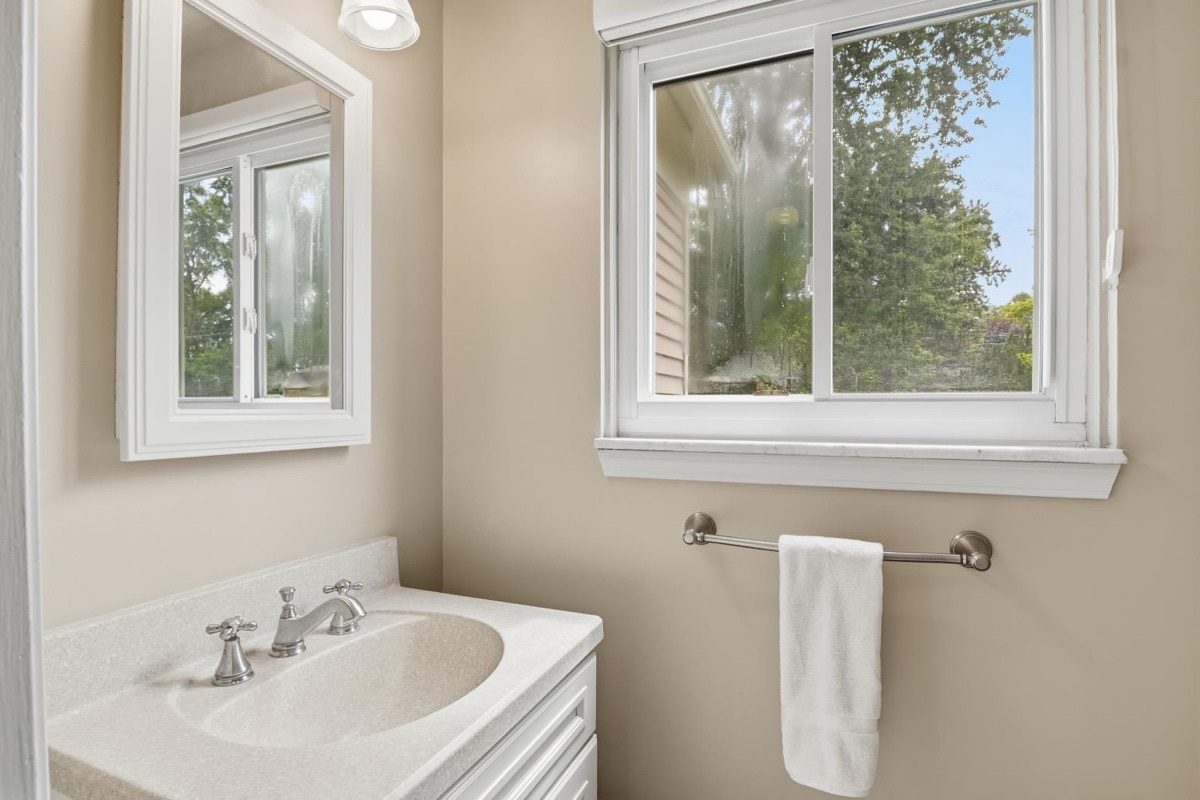 Listing photo 33 — Waterford Township, MI
