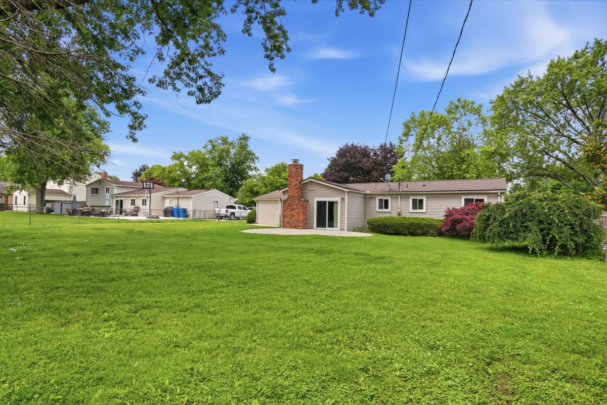 Listing photo 49 — Waterford Township, MI