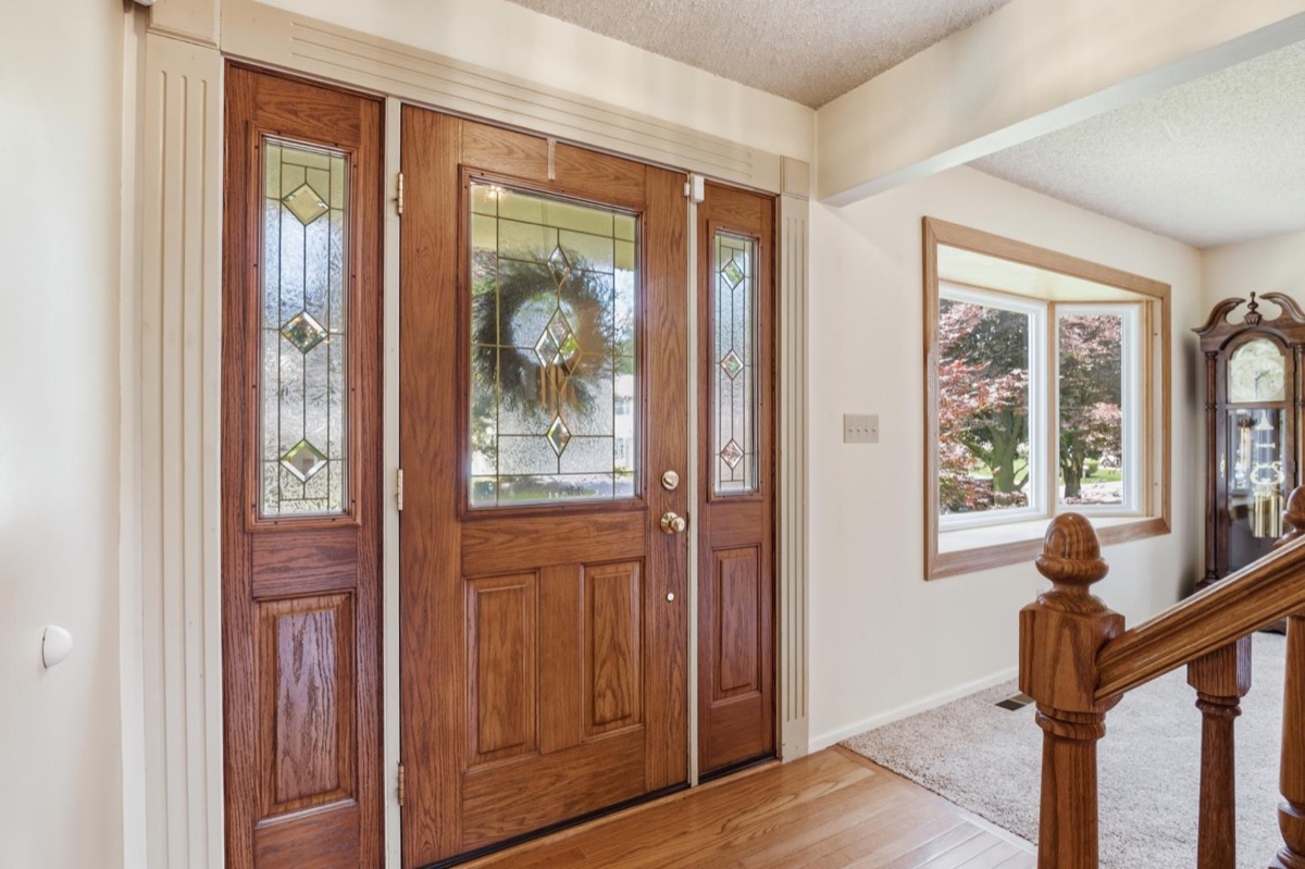 Listing photo 7 — Wixom, MI