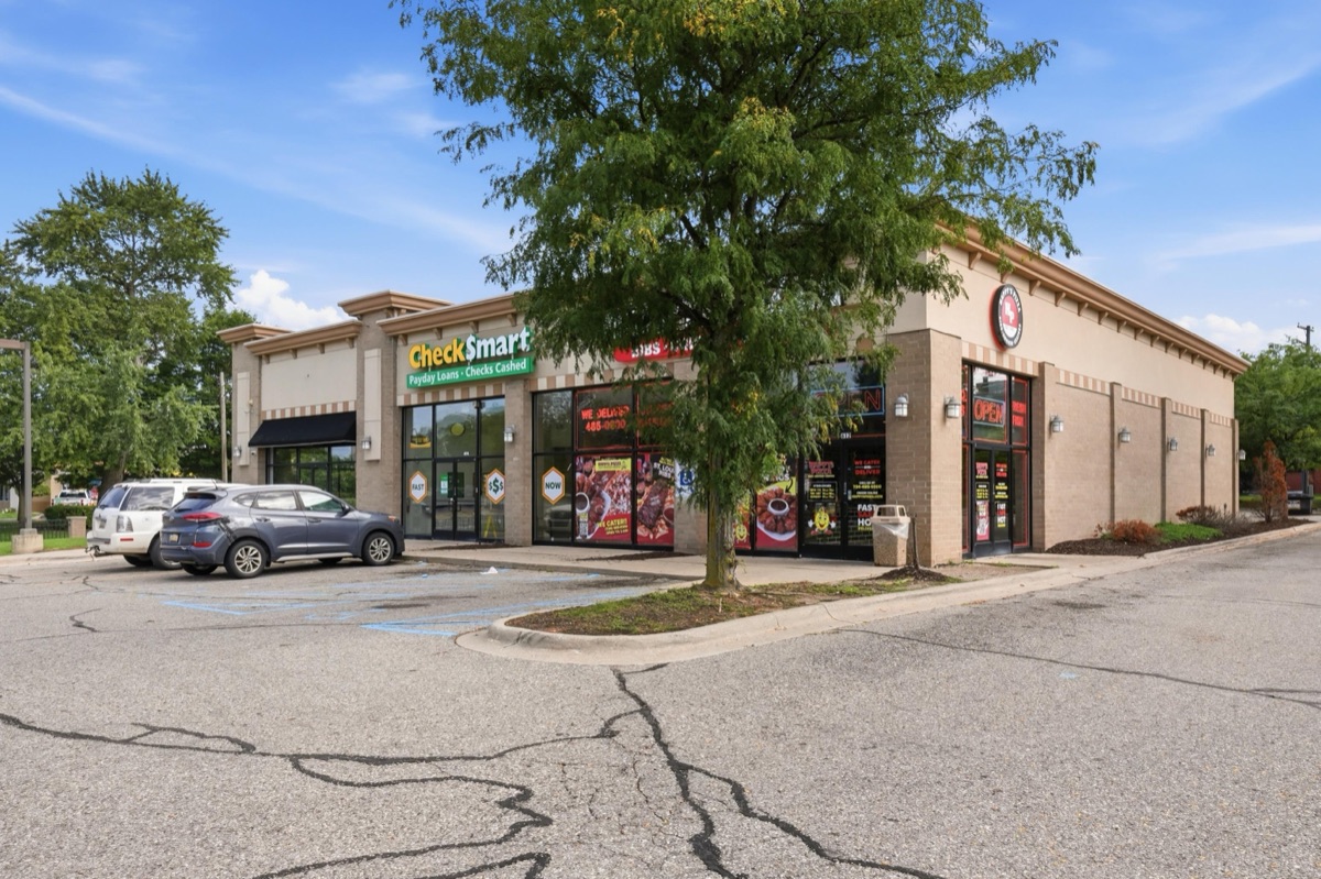 Listing photo 3 — Ypsilanti, MI