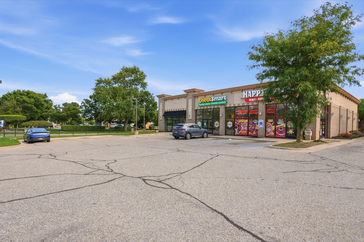 Listing photo 8 — Ypsilanti, MI