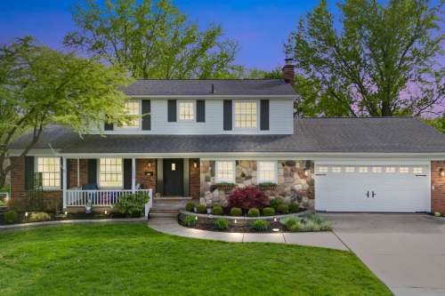 drone photo hero image in livonia