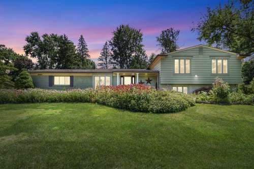 royal oak tri level home real estate photography