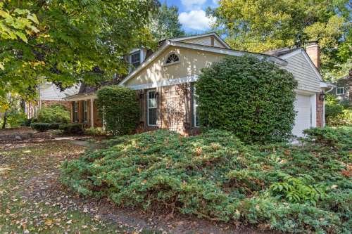 summer greenery livonia